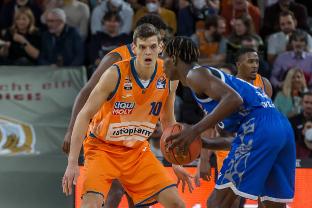 在足坛瞬息 在足坛瞬息